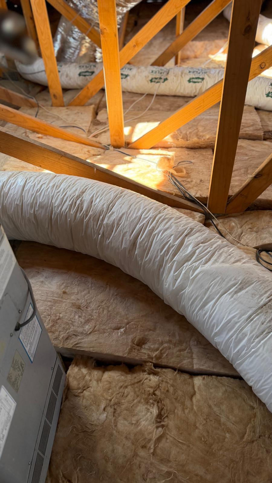 Neatly finished R6 insulation in Glen Waverley